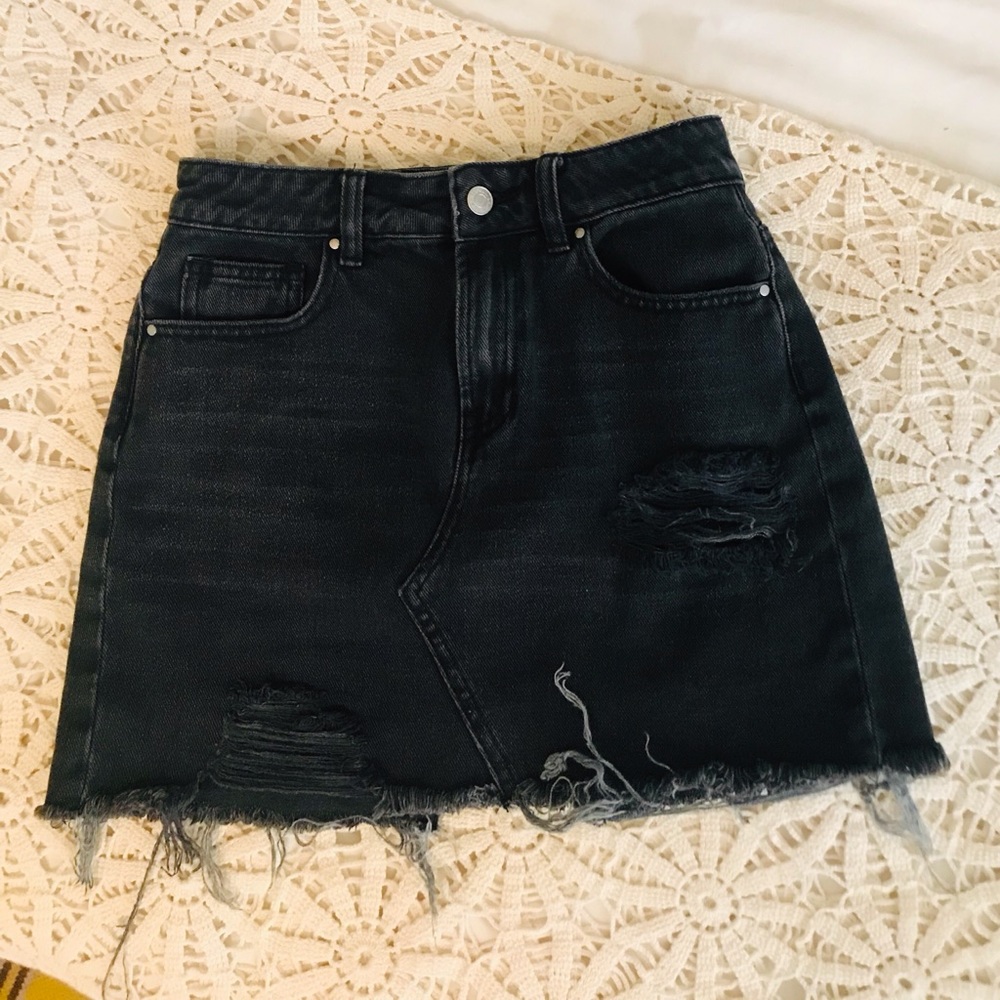 PacSun Black Denim Skirt  size 23